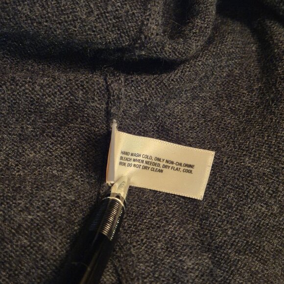 Gap Charcoal Gray Wool Cardigan Sweater, size M - Picture 8 of 10